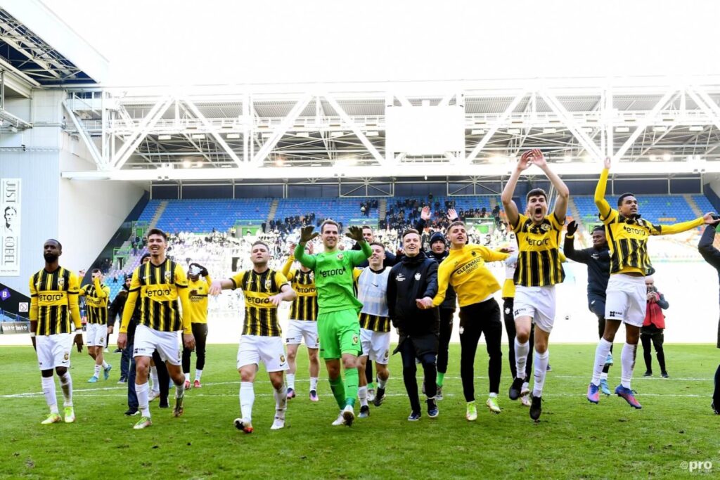 Vitesse verliest proflicentie: einde van een voetbalinstituut?