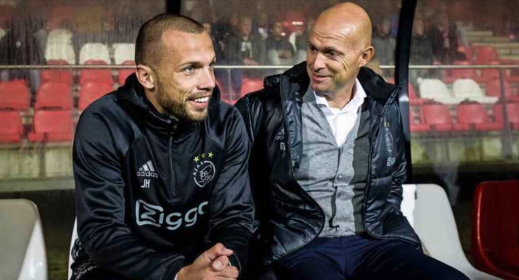 Ajax gooit oude schoenen niet weg: Heitinga en Keizer terug op het pluche