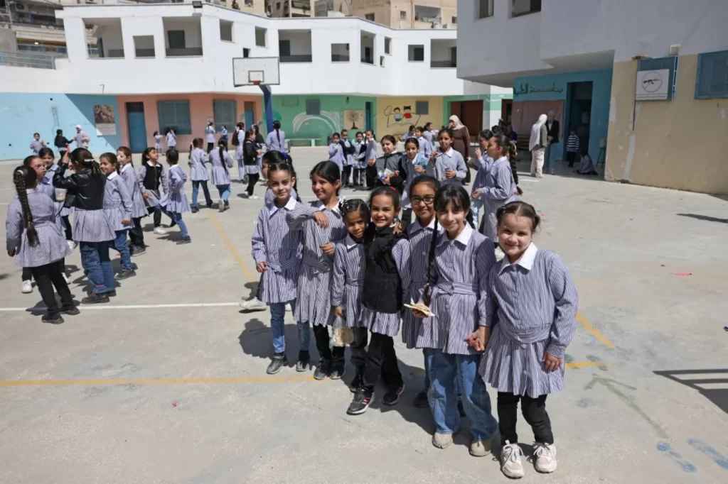 Palestinian-school-girls-Unrwa-school-