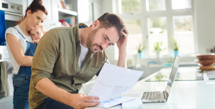 Schokkend: Lage inkomens laten tot €300 per maand liggen aan toeslagen – Ontdek hoe jij dit kunt voorkomen!