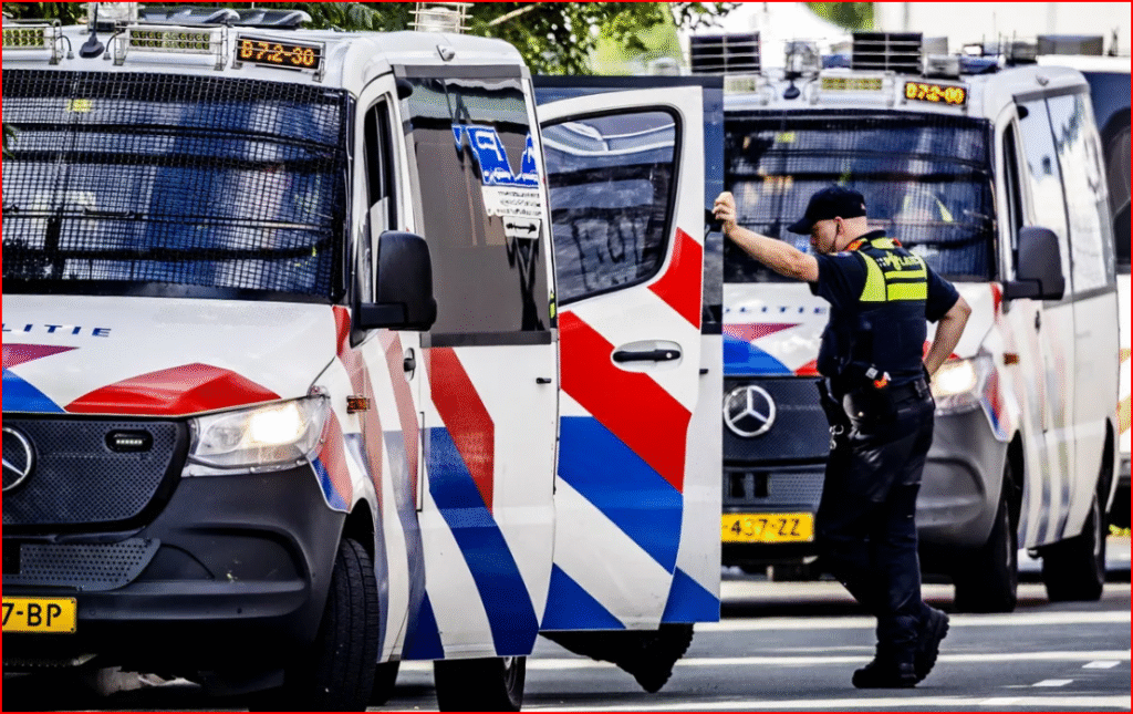 Politie bussen op straat