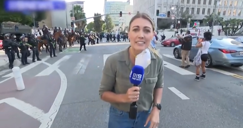 Video: Australische journalist geraakt door rubberen kogel bij migrantenprotest in Los Angeles
