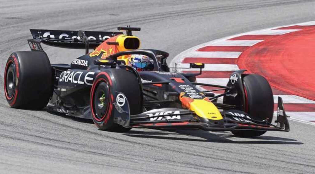 Verstappen verliest controle: Piastri triomfeert in Spanje, Red Bull in crisis