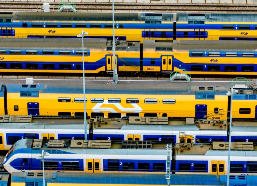 Spoorstaking legt Nederland lam: NS waarschuwt voor totale treinuitval op vrijdag