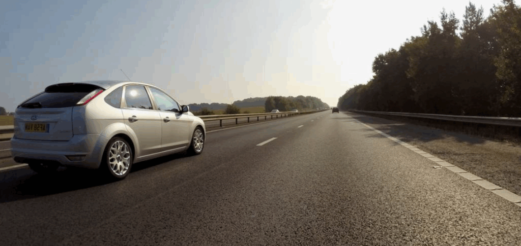 auto op de snelweg
