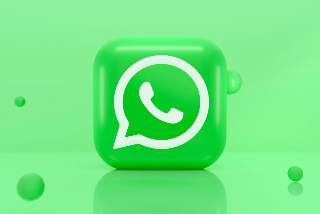 WhatsApp breekt heilige belofte – explosieve verandering treft miljarden gebruikers!