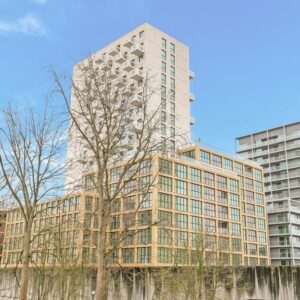 Woning aan de Dijkmeerlaan te Amsterdam
