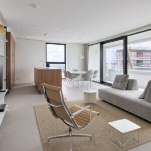 Woning aan de Dijkmeerlaan te Amsterdam