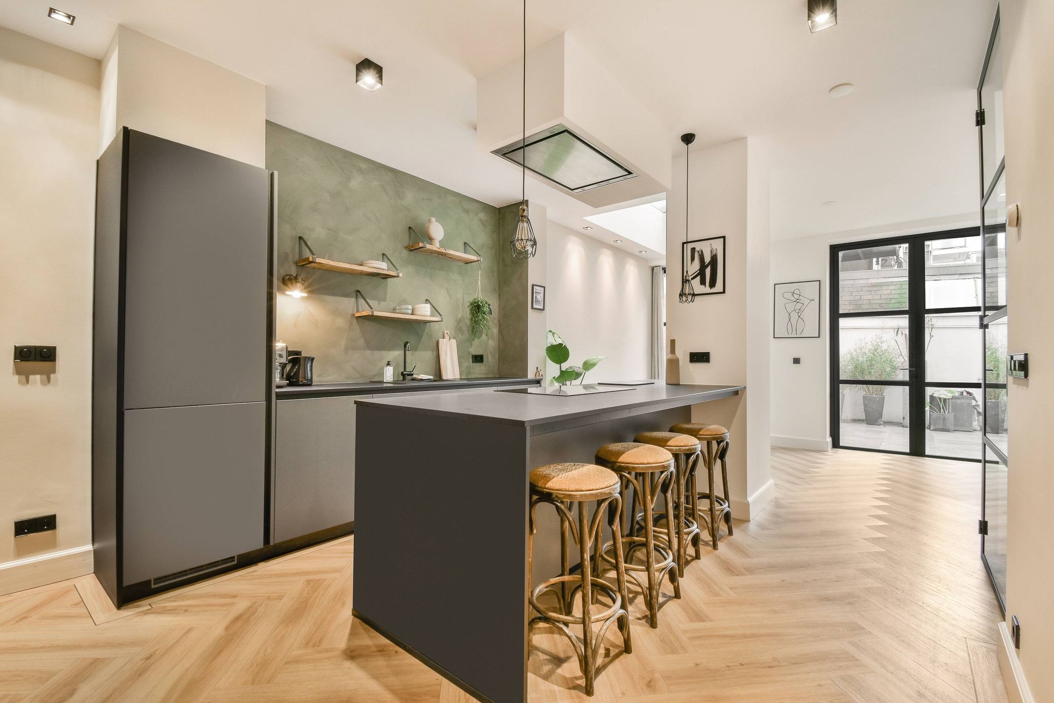 Woning aan de Eerste Boerhaavestraat te Amsterdam