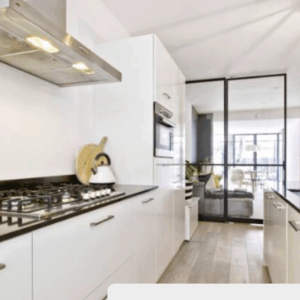 Woning aan de Filips van Almondestraat te Amsterdam