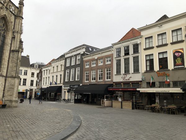 Woning aan de Grote Markt te Breda