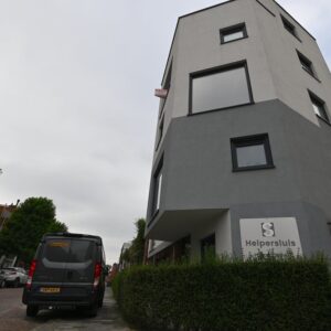 Woning aan de Helper Westsingel te Groningen