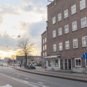 Woning aan de Jan van Galenstraat te Amsterdam