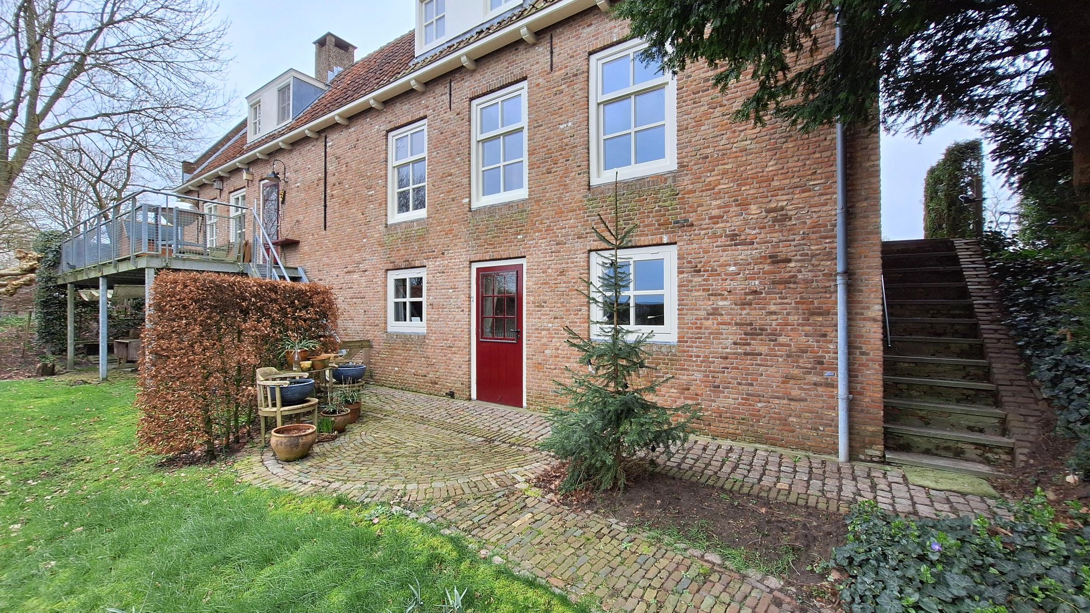 Woning aan de Oude Haven te Haarsteeg