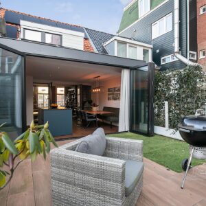 Woning aan de Overtoom te Amsterdam