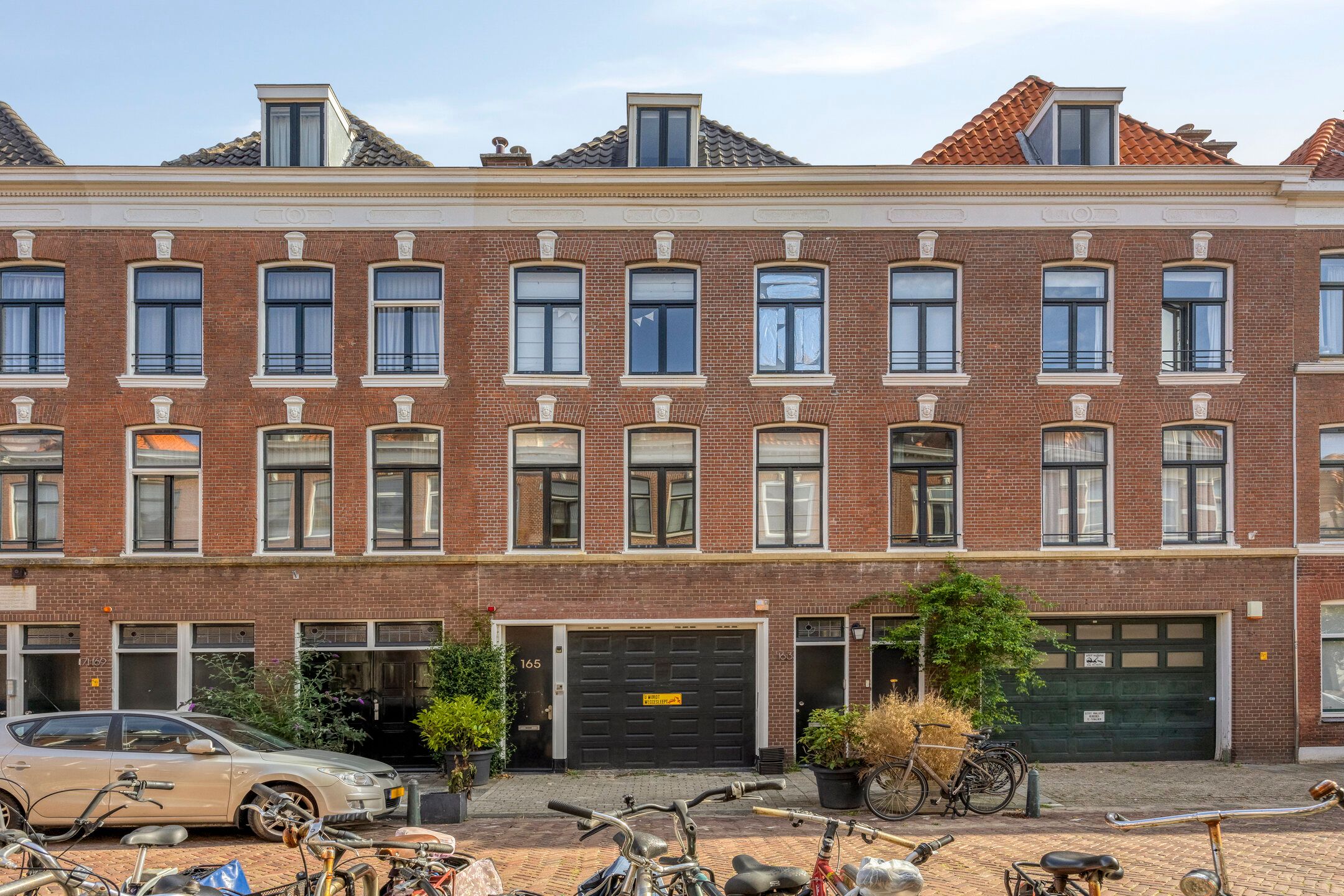Woning aan de Van Diemenstraat te Den Haag
