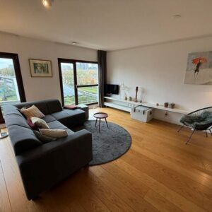 Woning aan de Van Leijenberghlaan te Amsterdam