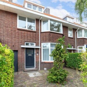 Woning aan de Van Zuylen van Nijeveltstraat te Wassenaar