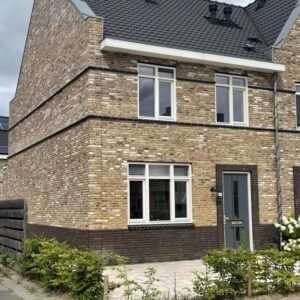 Woonhuis in Hendrik-Ido-Ambacht