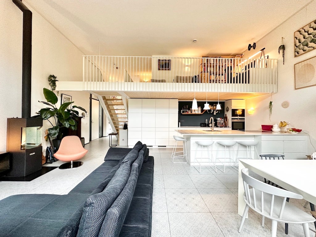 appartement Elisabeth Wolffstraat Amsterdam