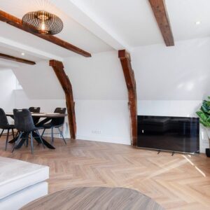 appartement Nieuwezijds Voorburgwal Amsterdam