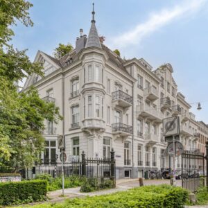 appartement Pieter Cornelisz. Hooftstraat Amsterdam