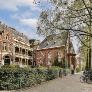appartement Van Eeghenstraat Amsterdam