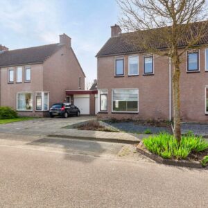 huis Martinus Nijhofflaan Kloetinge