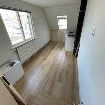 kamer Jozef Israëlsstraat Tilburg - Afbeelding 2